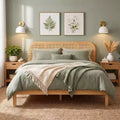 Cadre de lit plateforme en bois au design moderne et bohème, avec tête de lit en rotin, par Christopher Knight Home Callahan