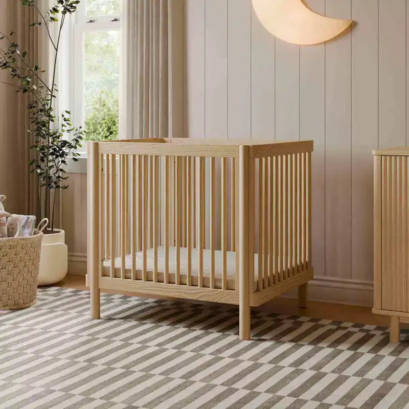Lit de bébé convertible Babyletto Pogo 8-en-1 avec kits de conversion toutes étapes