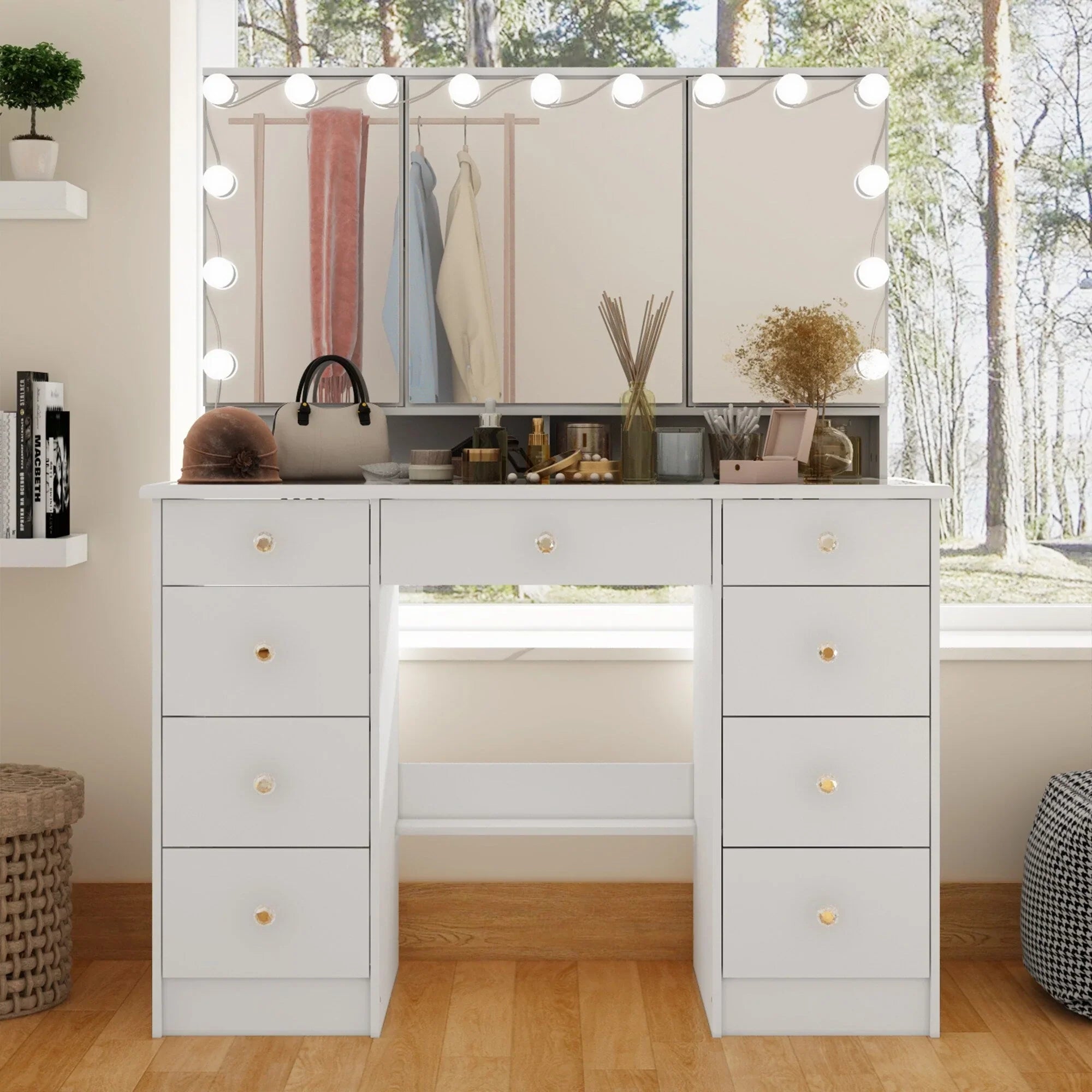 Coiffeuse avec miroir triptyque éclairage certifié et plateau en verre
