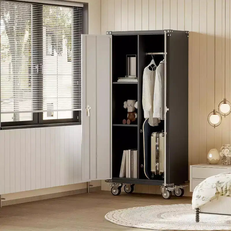 Armoire de rangement de garage avec roues et panneau perforé, armoire de rangement métallique verrouillable de 72 po de hauteur avec 2 portes et 4 étagères réglables pour atelier de garage